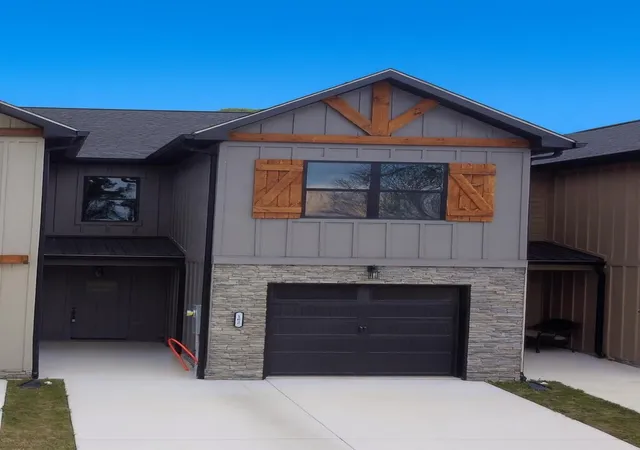 Photo 1 of Townhouse for sale at 162 Mcnabb Dr Nw, Cleveland, TN 37312 | MLS# 3217075 | Listing updated on 2026-08-17