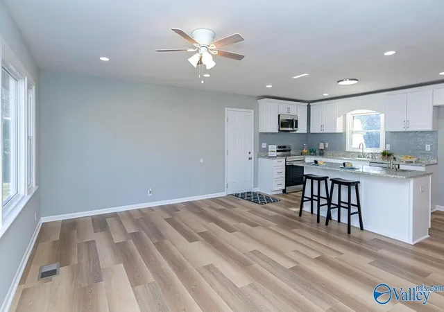 Photo 3 of Single family home for sale at 3304 Barton Ave NW, Huntsville, AL 35810 | MLS# 3115668 | Listing updated on 2026-02-02