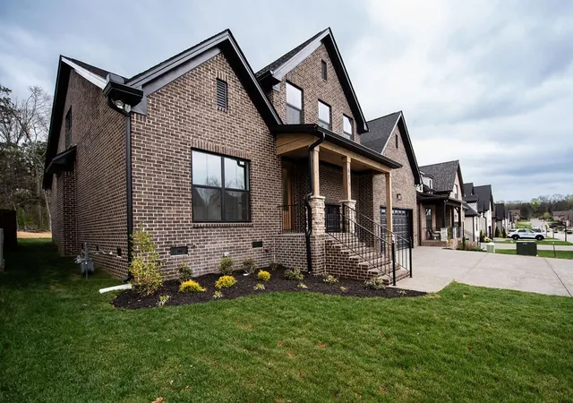 Photo 3 of Single family home for sale at 615 Holw Wood Trl, Mount Juliet, TN 37122 | MLS# 3164332 | Listing updated on 2026-09-01