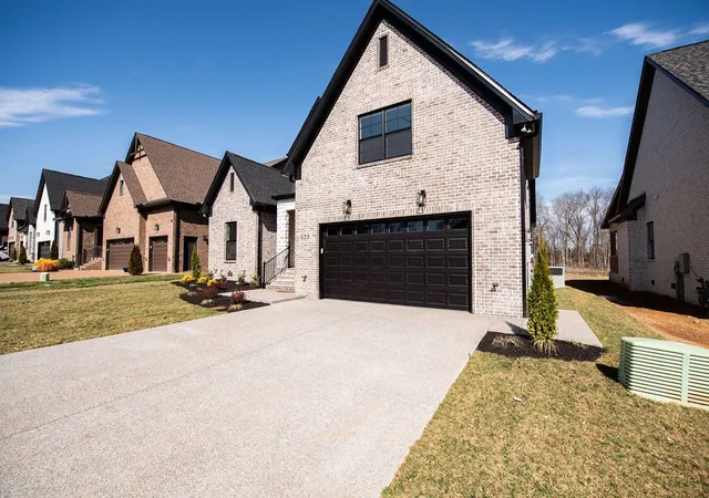 Photo 4 of Single family home for sale at 623 Holw Wood Trl, Mount Juliet, TN 37122 | MLS# 3135467 | Listing updated on 2026-09-29