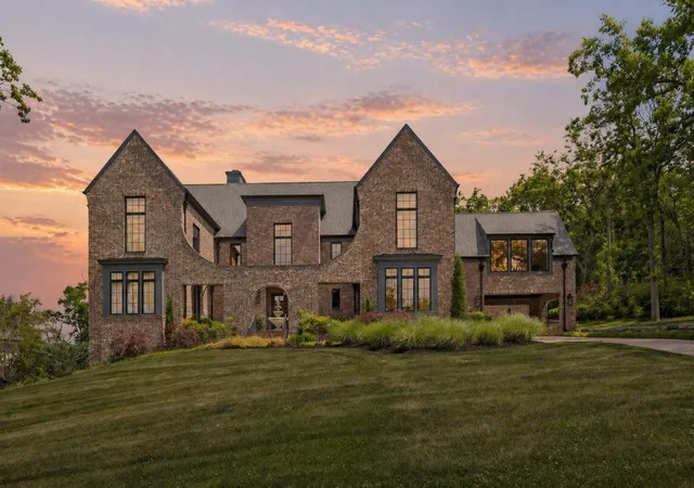 1st image of 4520 Shys Hill Rd, Nashville, TN 37215 | MLS# 3208388