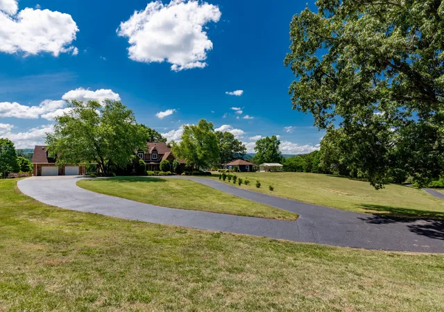 3rd image of 320 Crestview Lane, Dayton, TN 37321 | MLS# 3219995