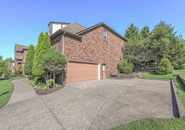 4th image of 1005 Avery Trace Circle, Hendersonville, TN 37075 | MLS# 3098975