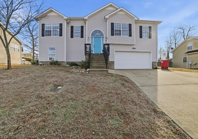 Photo 1 of Single family home for sale at 1391 Constitution Dr, Clarksville, TN 37042 | MLS# 3112682 | Listing updated on 2026-09-30
