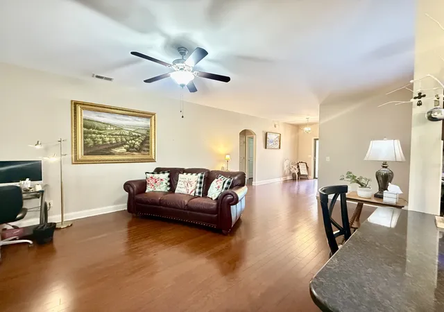 Photo 2 of Single family home for sale at 547 Cloverhill Ln, Lebanon, TN 37090 | MLS# 3111879 | Listing updated on 2026-06-04