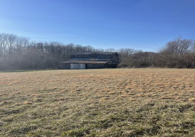3rd image of 608 Days Rd, Lafayette, TN 37083 | MLS# 3099109