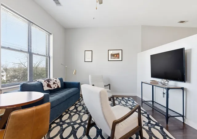 Homes for sale in Nashville, TN | 1700 Belcourt Ave #303, Nashville, TN 37212 | MLS# 3112086