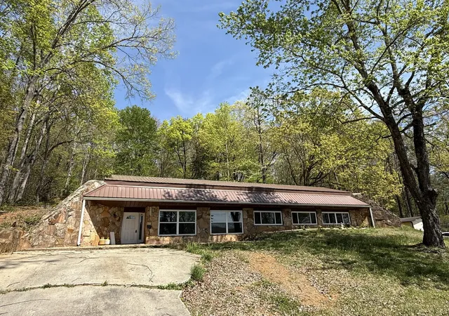 Homes for sale in Rockwood, TN | 522 College Grove Road, Rockwood, TN 37854 | MLS# 3218380