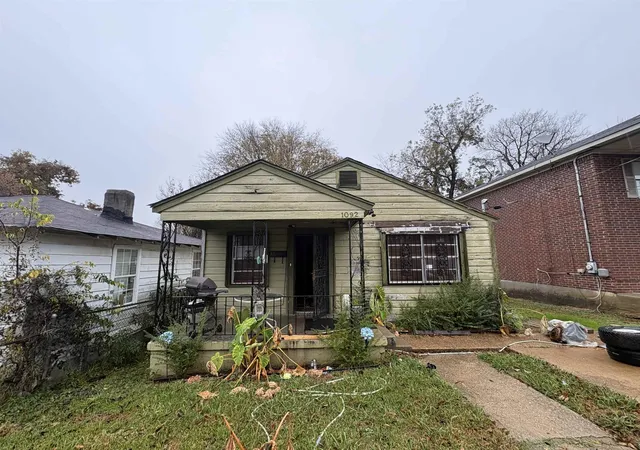 Single family home for sale at 1092 Louisville Ave, Memphis, TN 38107 | MLS# 3111171