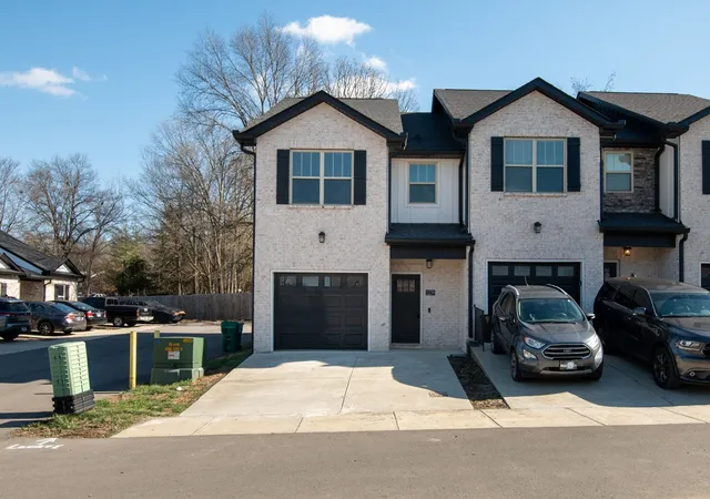 Photo 3 of Sale Pending at 1279 Bluebird Rd, Lebanon, TN 37087 | MLS# 3112047 | Listing updated on 2026-09-21