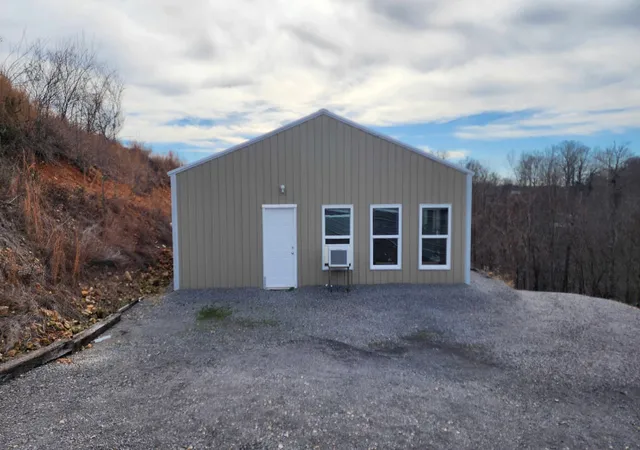 Photo 1 of Land for sale at 276 Schelley Rd, Gainesboro, TN 38562 | MLS# 3111984 | Listing updated on 2026-07-29