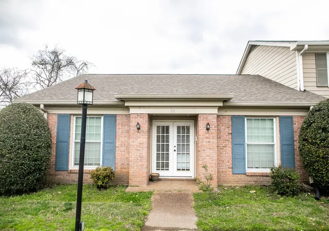 Homes for sale in Nashville, TN | 317 Plantation Ct, Nashville, TN 37221 | MLS# 3167377
