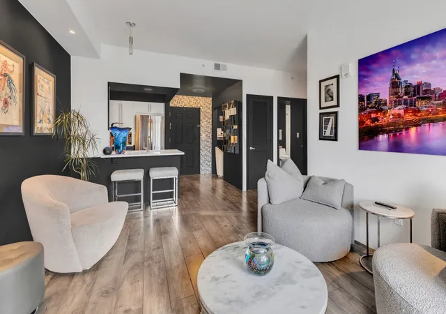 2nd image of 555 Church St #2201, Nashville, TN 37219 | MLS# 3117041