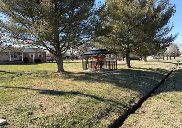 Photo 2 of Single family home for sale at 2655 Old Nashville Hwy, Mc Minnville, TN 37110 | MLS# 3112691 | Listing updated on 2026-02-18
