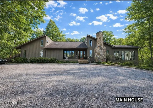 Photo 1 of Single family home for sale at 11104 Poplar Ridge Rd, Knoxville, TN 37932 | MLS# 3112764 | Listing updated on 2026-08-27