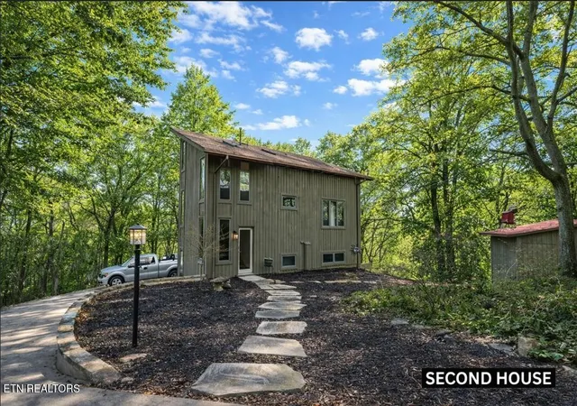 Photo 2 of Single family home for sale at 11104 Poplar Ridge Rd, Knoxville, TN 37932 | MLS# 3112764 | Listing updated on 2026-08-27