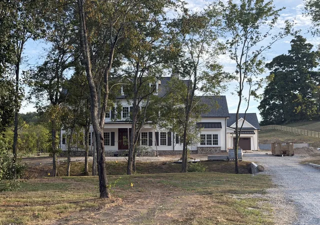 Photo 1 of Mansion for sale at 6747 Cool Springs Rd, Thompsons Station, TN 37179 | MLS# 3244287 | Listing updated on 2026-10-06