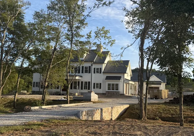 Photo 3 of Single family home for sale at 6747 Cool Springs Rd, Thompsons Station, TN 37179 | MLS# 3244287 | Listing updated on 2026-10-09