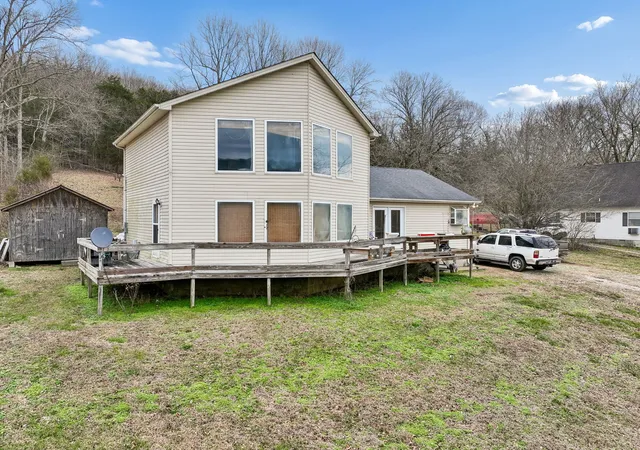 Homes for sale in Carthage, TN | 179 Lakeside Dr, Carthage, TN 37030 | MLS# 3116218