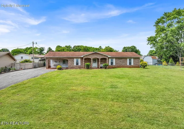 Homes for sale in Lenoir City, TN | 1000 Grandview Dr, Lenoir City, TN 37772 | MLS# 3146958