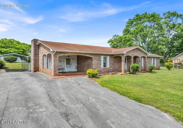 Homes for sale in Lenoir City, TN | 1000 Grandview Dr, Lenoir City, TN 37772 | MLS# 3146958