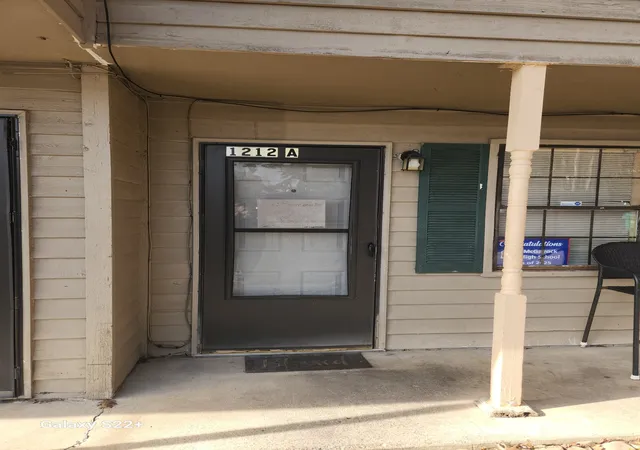 Photo 3 of Sale Pending at 1212 Tulip Grv Rd, Hermitage, TN 37076 | MLS# 3113173 | Listing updated on 2026-04-23
