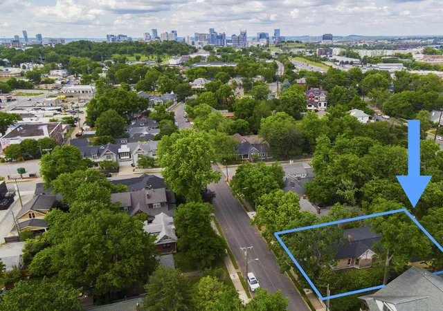 Photo 2 of Single family home for sale at 2206 Grantland Ave, Nashville, TN 37204 | MLS# 3243380 | Listing updated on 2026-08-21