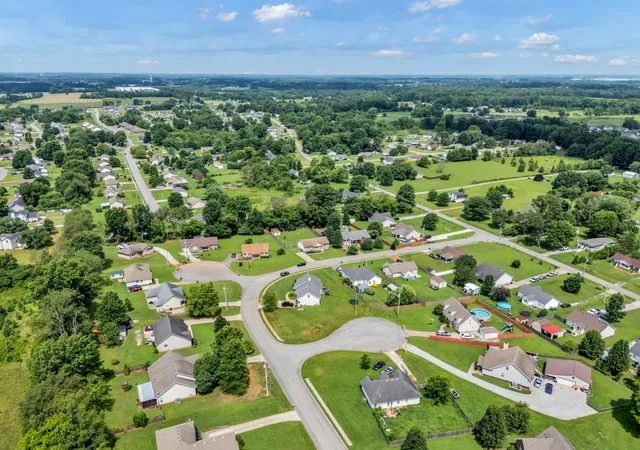 Photo 3 of Single family home for sale at 104 Buena Vista Dr, Portland, TN 37148 | MLS# 3184020 | Listing updated on 2026-08-01