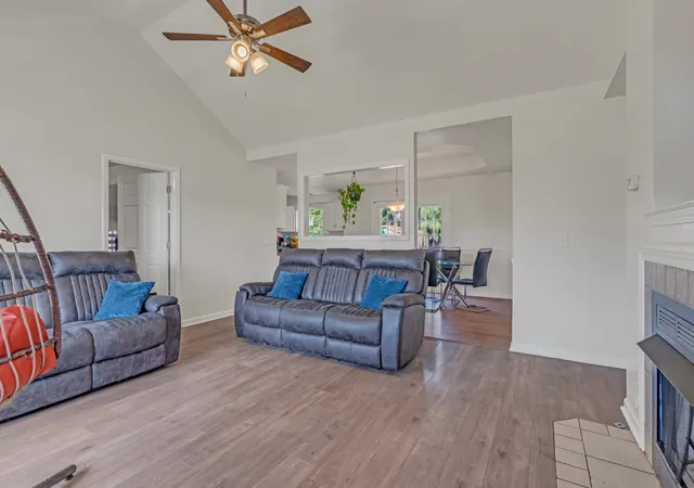Photo 4 of Single family home for sale at 104 Buena Vista Dr, Portland, TN 37148 | MLS# 3184020 | Listing updated on 2026-08-01