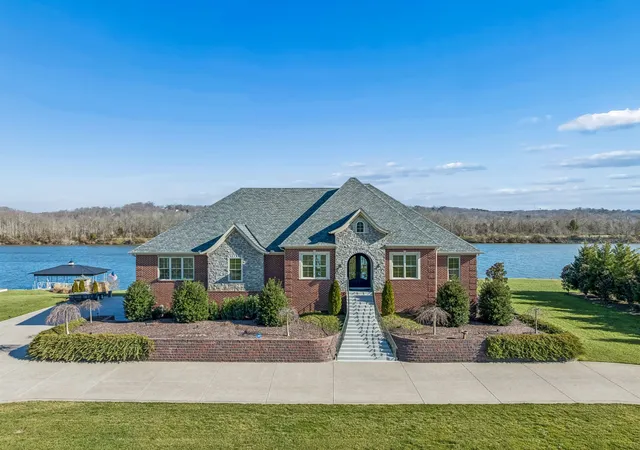 Homes for sale in Ashland City, TN | 185 Shoals Lndg, Ashland City, TN 37015 | MLS# 3118377