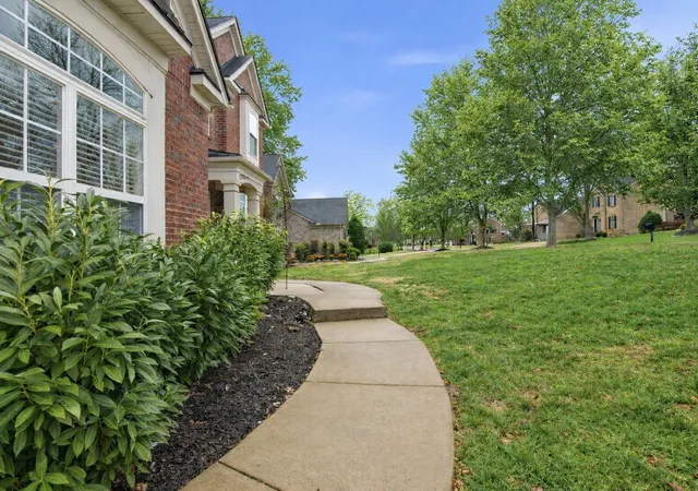 4th image of 1061 Avery Trace Cir, Hendersonville, TN 37075 | MLS# 3116316