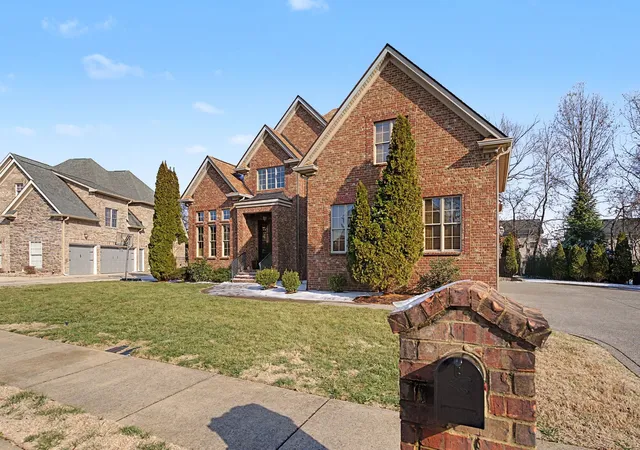 Photo 3 of Single family home for sale at 1812 Mosaic Trl, Murfreesboro, TN 37130 | MLS# 3119012 | Listing updated on 2026-09-24