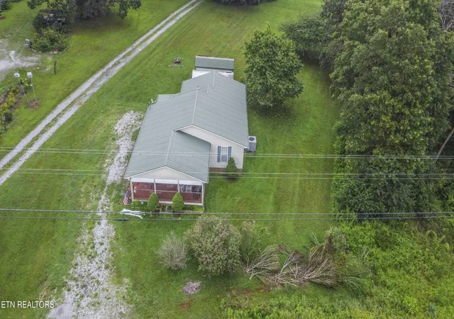 Photo 1 of Single family home for sale at 11981 South Hwy 127, Crossville, TN 38572 | MLS# 3117091 | Listing updated on 2026-09-21