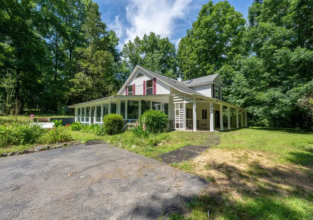 1st image of 265 Roanoke Creek Rd, Collinwood, TN 38450 | MLS# 3246087