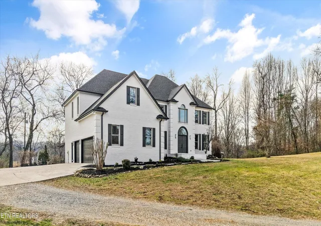 Photo 3 of Mansion for sale at 8336 Martin Ml Pike, Knoxville, TN 37920 | MLS# 3544534 | Listing updated on 2026-09-21