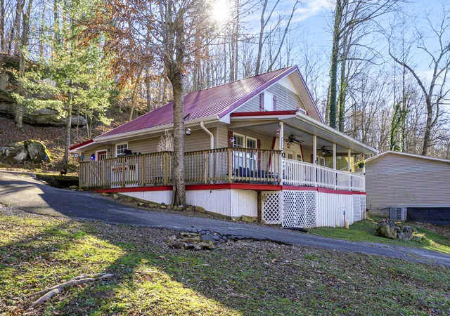 Single family home for sale at 419 Jackie Dukes Dr, Lewisburg, KY 42256 | MLS# 3117505