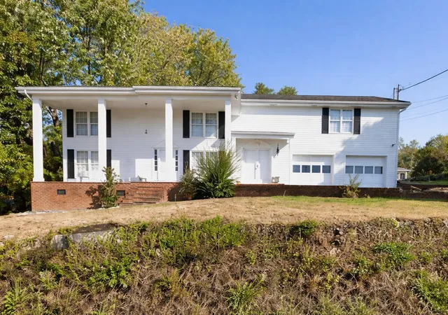 1st image of 224 Mark Twain Avenue W, Jamestown, TN 38556 | MLS# 3118239