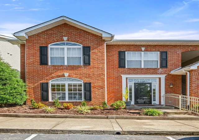 Photo 1 of Condo for sale at 6952 Highway 70 S #129, Nashville, TN 37221 | MLS# 3117544 | Listing updated on 2026-09-01