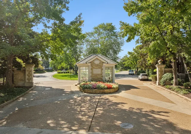 3rd image of 203 Kensington Park, Nashville, TN 37215 | MLS# 3169757