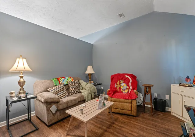 3rd image of 585 Cedar Bend Ln, La Vergne, TN 37086 | MLS# 3132861