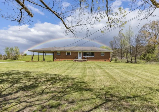 Photo 1 of House for sale at 5990 Pinewood Rd, Franklin, TN 37064 | MLS# 3121606 | Listing updated on 2026-07-08