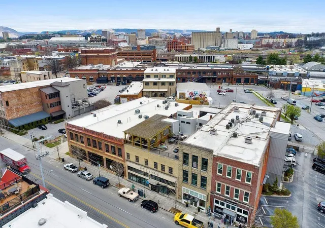 2nd image of 55 E Main St, Chattanooga, TN 37408