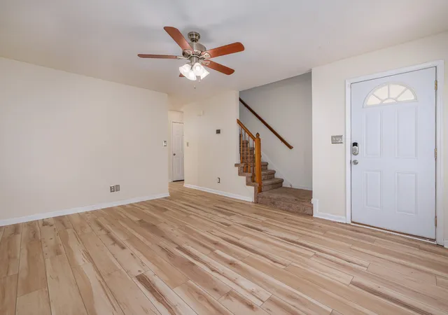 3rd image of 918 Hedge Apple Dr, Clarksville, TN 37040 | MLS# 3205745