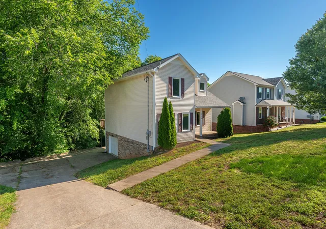36th image of 918 Hedge Apple Dr, Clarksville, TN 37040 | MLS# 3205745