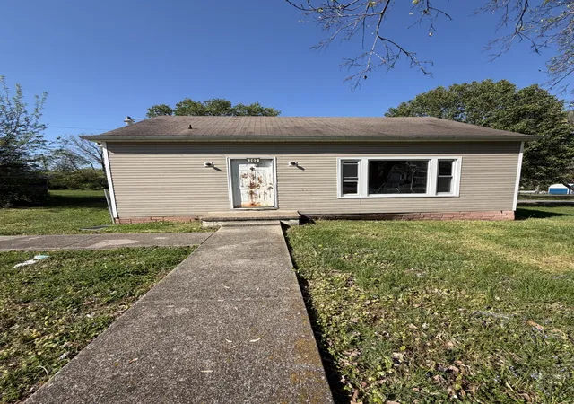 Homes for sale in Hopkinsville, KY | 302 Crestview Dr, Hopkinsville, KY 42240 | MLS# 3118570
