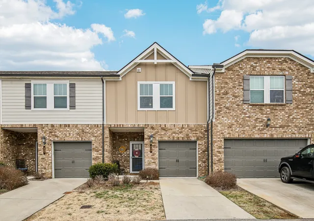 Homes for sale in Columbia, TN | 429 Palmetto Dr, Columbia, TN 38401 | MLS# 3118774