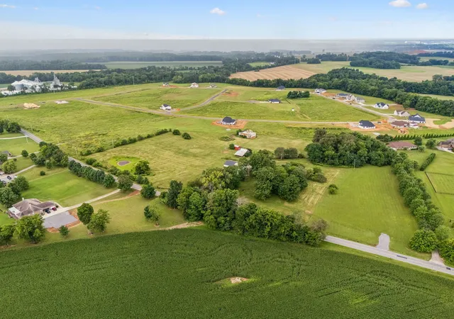 Photo 4 of Land for sale at 402 Port Royal Rd, Clarksville, TN 37040 | MLS# 3150009 | Listing updated on 2026-09-29