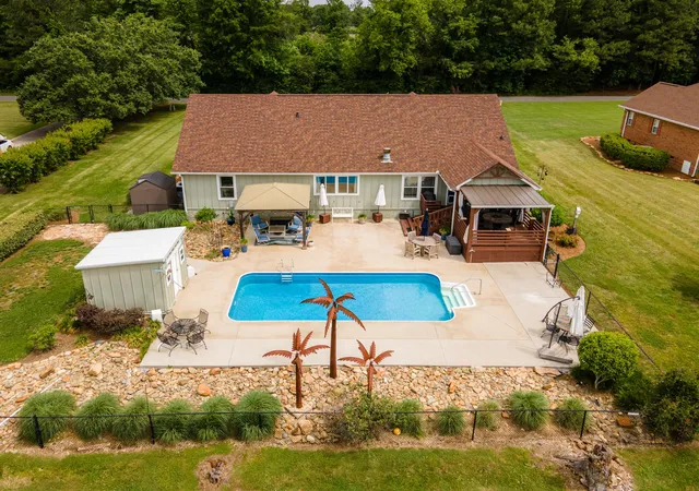 Photo 3 of Single family home for sale at 528 Magnolia Ln, Chatsworth, GA 30705 | MLS# 3150393 | Listing updated on 2026-05-10