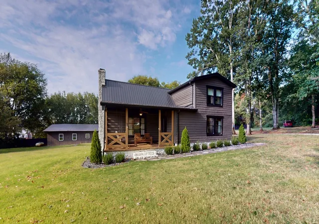 Photo 3 of Single family home for sale at 2739 Thompson Sta Rd E, Thompsons Station, TN 37179 | MLS# 3124567 | Listing updated on 2026-08-02