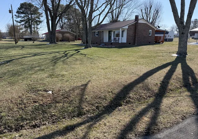 Homes for sale in Lawrenceburg, TN | 8 Mattox Rd, Lawrenceburg, TN 38464 | MLS# 3120389
